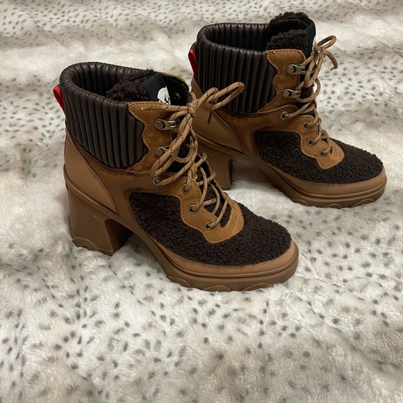 Sorel Brex Cozy Lace Up Boots - Picture 3 of 6